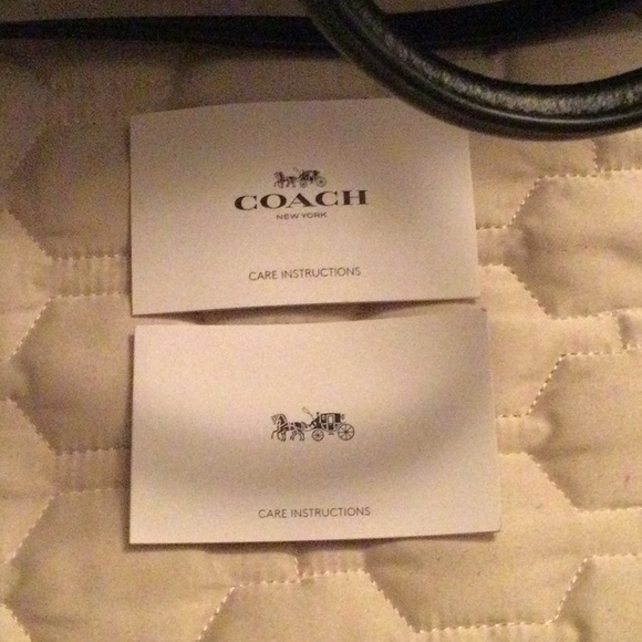 Coach Purse - Picture 5 of 8